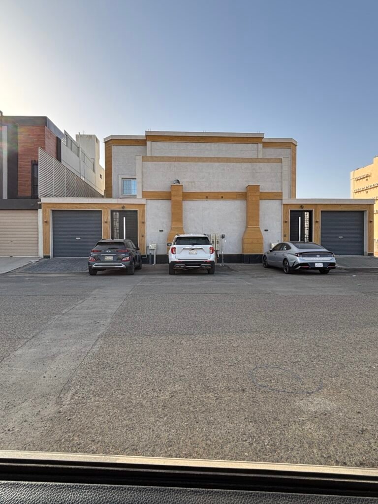 سابقه اعمال شموع تبوك في حي الحمراء 2