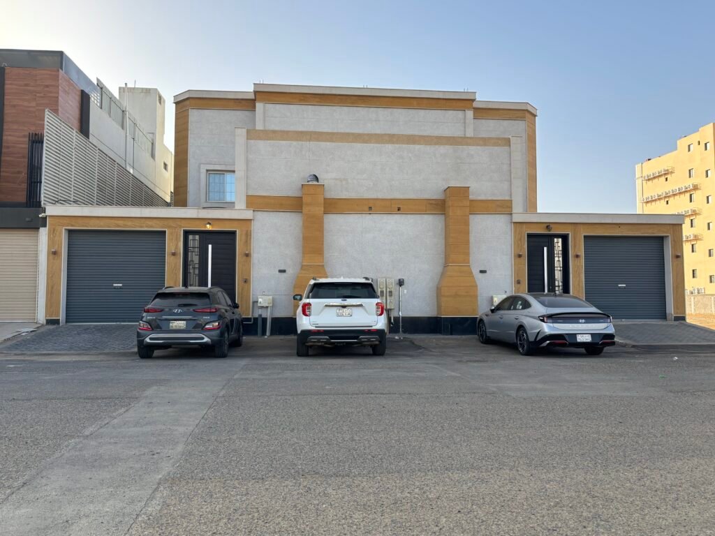 سابقه اعمال شموع تبوك في حي الحمراء 1