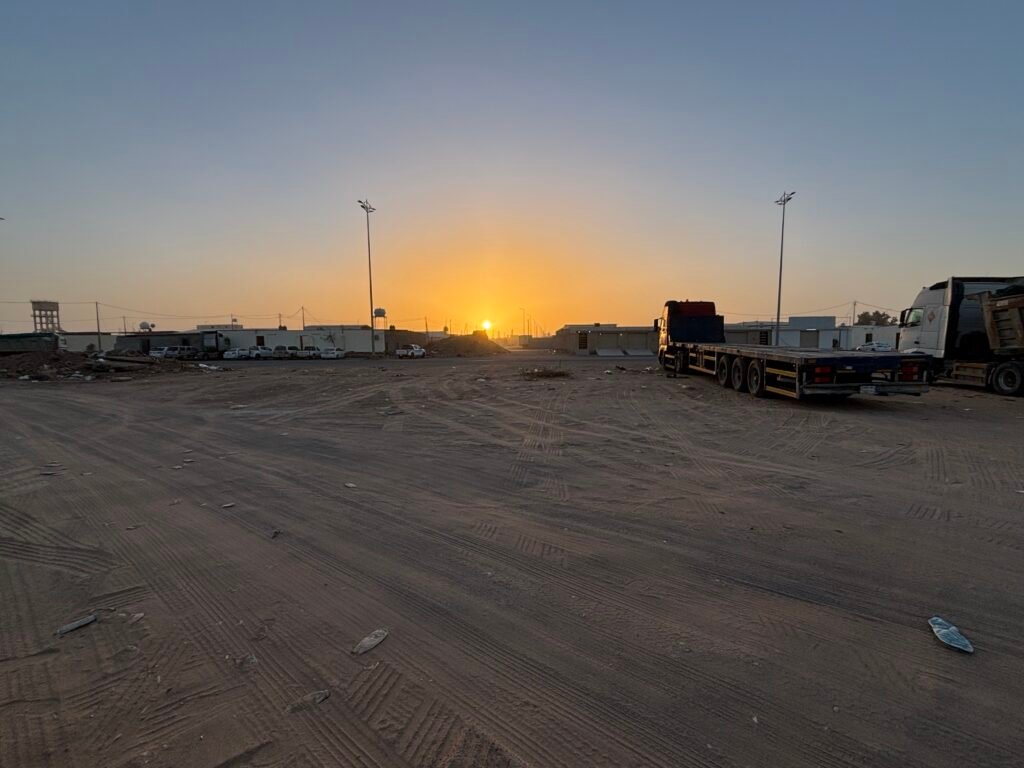 شموع تبوك للتطوير العقاري والمقاولات العامة نحن في شموع تبوك للتطوير العقاري والمقاولات العامة نؤمن بأن البناء ليس مجرد عملية تشييد، بل هو فن يعكس الرؤية والطموح. بخبرة تمتد لسنوات في قطاع التطوير العقاري والمقاولات، نقدم حلولاً متكاملة ومبتكرة تلبي تطلعات عملائنا في جميع أنحاء المملكة. نسعى لنكون الخيار الأول لكل من يبحث عن الجودة، الالتزام، والتميز.