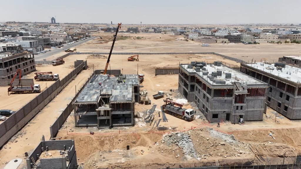  أعمال الموقع العام في مدارس الصفا بتبوك – أرصفة وساحات