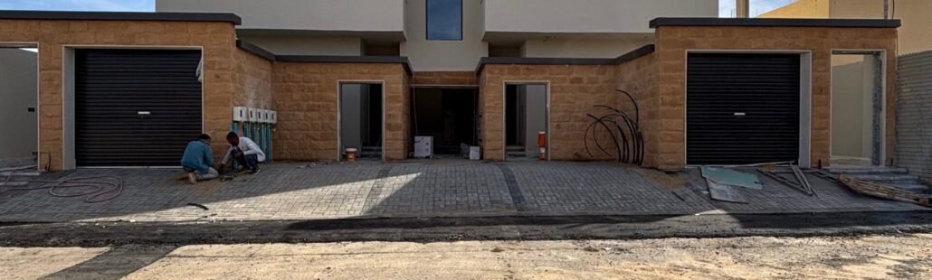 IMG_7995 (1) جدول الصيانة الدورية للمباني واجهة مبنى سكني بعد اكتمال أعمال التشطيب الخارجي ضمن خطة صيانة دورية للمباني