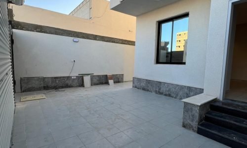 شموع تبوك للتطوير العقاري والمقاولات العامة نحن في شموع تبوك للتطوير العقاري والمقاولات العامة نؤمن بأن البناء ليس مجرد عملية تشييد، بل هو فن يعكس الرؤية والطموح. بخبرة تمتد لسنوات في قطاع التطوير العقاري والمقاولات، نقدم حلولاً متكاملة ومبتكرة تلبي تطلعات عملائنا في جميع أنحاء المملكة. نسعى لنكون الخيار الأول لكل من يبحث عن الجودة، الالتزام، والتميز.