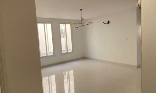 شموع تبوك للتطوير العقاري والمقاولات العامة نحن في شموع تبوك للتطوير العقاري والمقاولات العامة نؤمن بأن البناء ليس مجرد عملية تشييد، بل هو فن يعكس الرؤية والطموح. بخبرة تمتد لسنوات في قطاع التطوير العقاري والمقاولات، نقدم حلولاً متكاملة ومبتكرة تلبي تطلعات عملائنا في جميع أنحاء المملكة. نسعى لنكون الخيار الأول لكل من يبحث عن الجودة، الالتزام، والتميز.