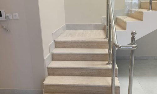 شموع تبوك للتطوير العقاري والمقاولات العامة نحن في شموع تبوك للتطوير العقاري والمقاولات العامة نؤمن بأن البناء ليس مجرد عملية تشييد، بل هو فن يعكس الرؤية والطموح. بخبرة تمتد لسنوات في قطاع التطوير العقاري والمقاولات، نقدم حلولاً متكاملة ومبتكرة تلبي تطلعات عملائنا في جميع أنحاء المملكة. نسعى لنكون الخيار الأول لكل من يبحث عن الجودة، الالتزام، والتميز.